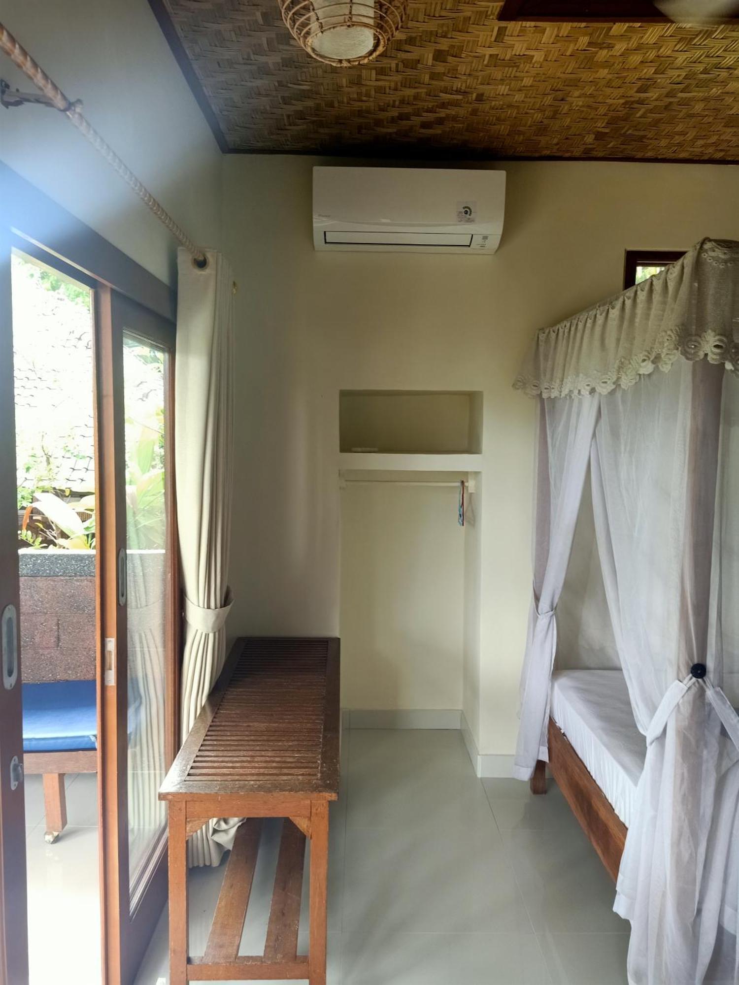 Bamboo Bali Apartment Amed Стая снимка