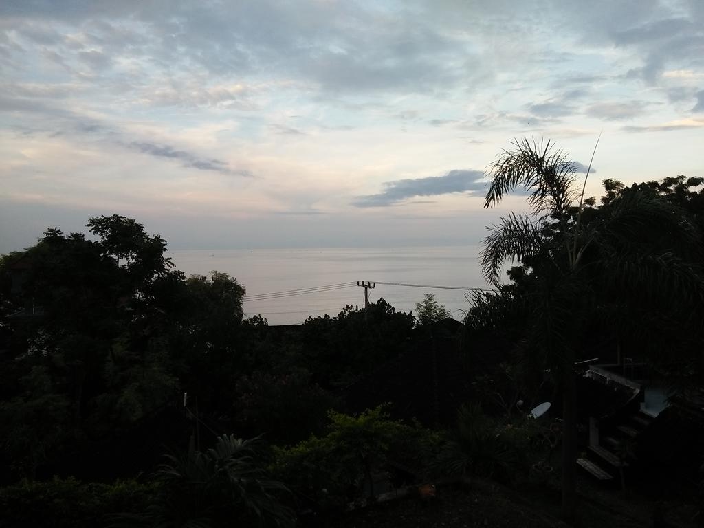Bamboo Bali Apartment Amed Екстериор снимка