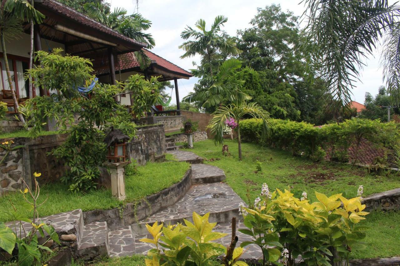 Bamboo Bali Apartment Amed Екстериор снимка
